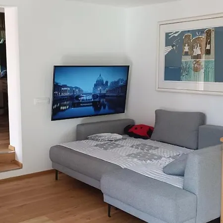 Apartment House Apartma Cebela With Jacuzzi *